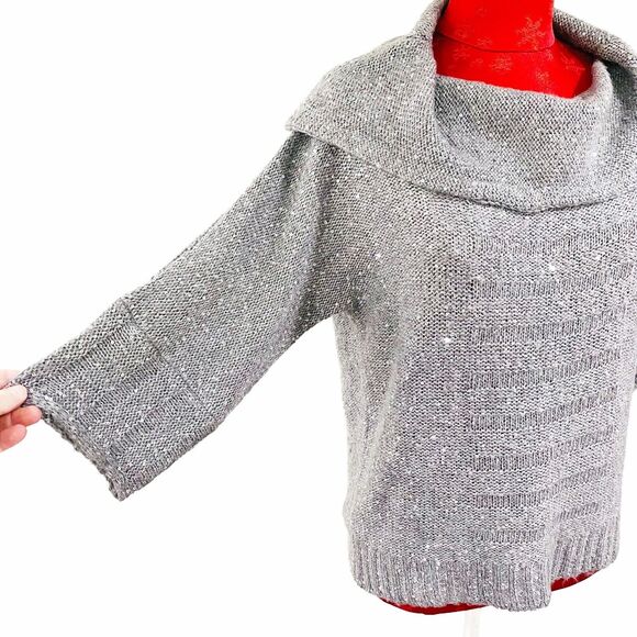 Chico's Size 1/M/8 Cowl Neck Sweater Silver Sequin Embellished Soft Gray Knit - Picture 3 of 13